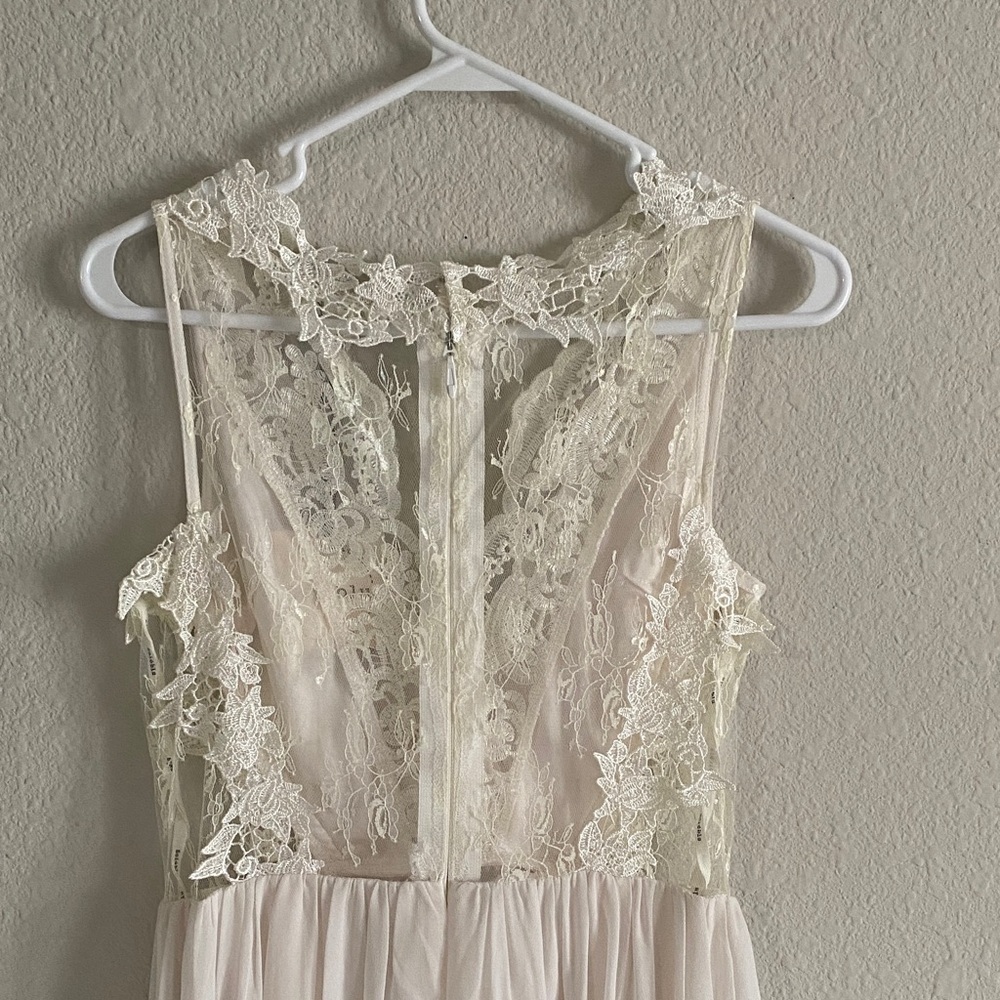 Soieblu Elegant White Lace Dress - Picture 7 of 8